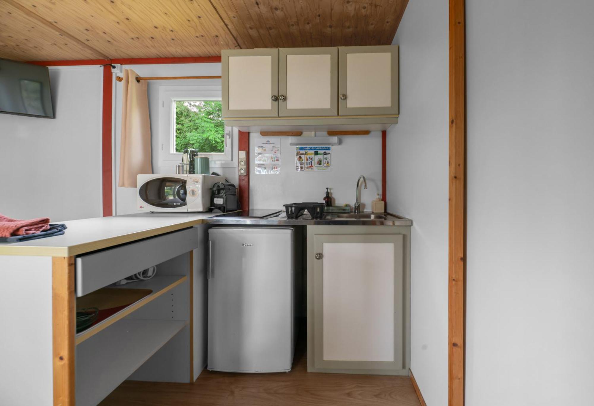 Camping Le Mont Libre - Cottage & Espace Nature - Gannat Eksteriør billede