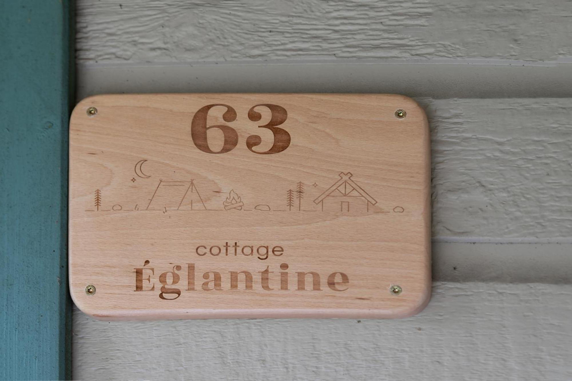 Camping Le Mont Libre - Cottage & Espace Nature - Gannat Eksteriør billede
