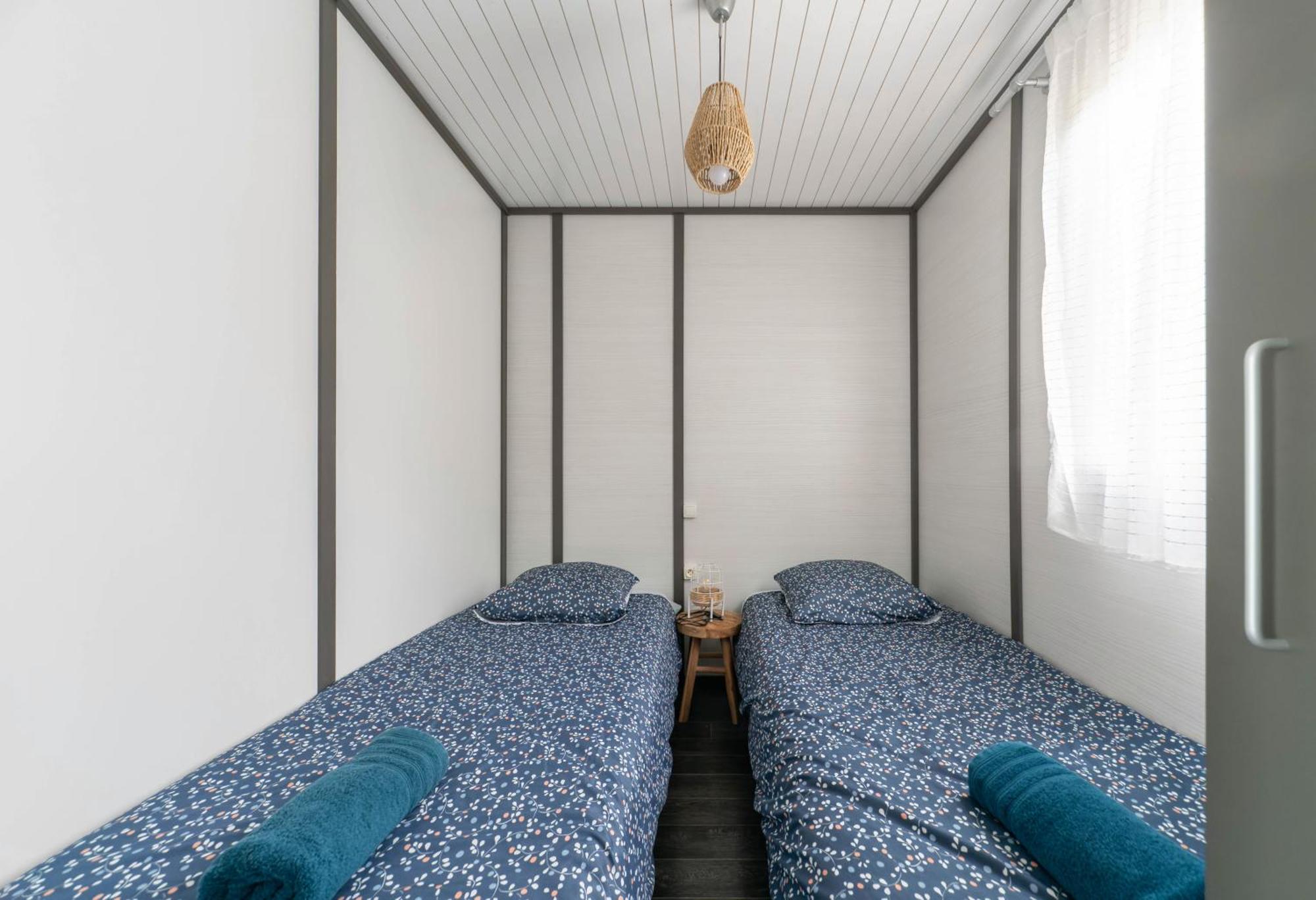 Camping Le Mont Libre - Cottage & Espace Nature - Gannat Eksteriør billede
