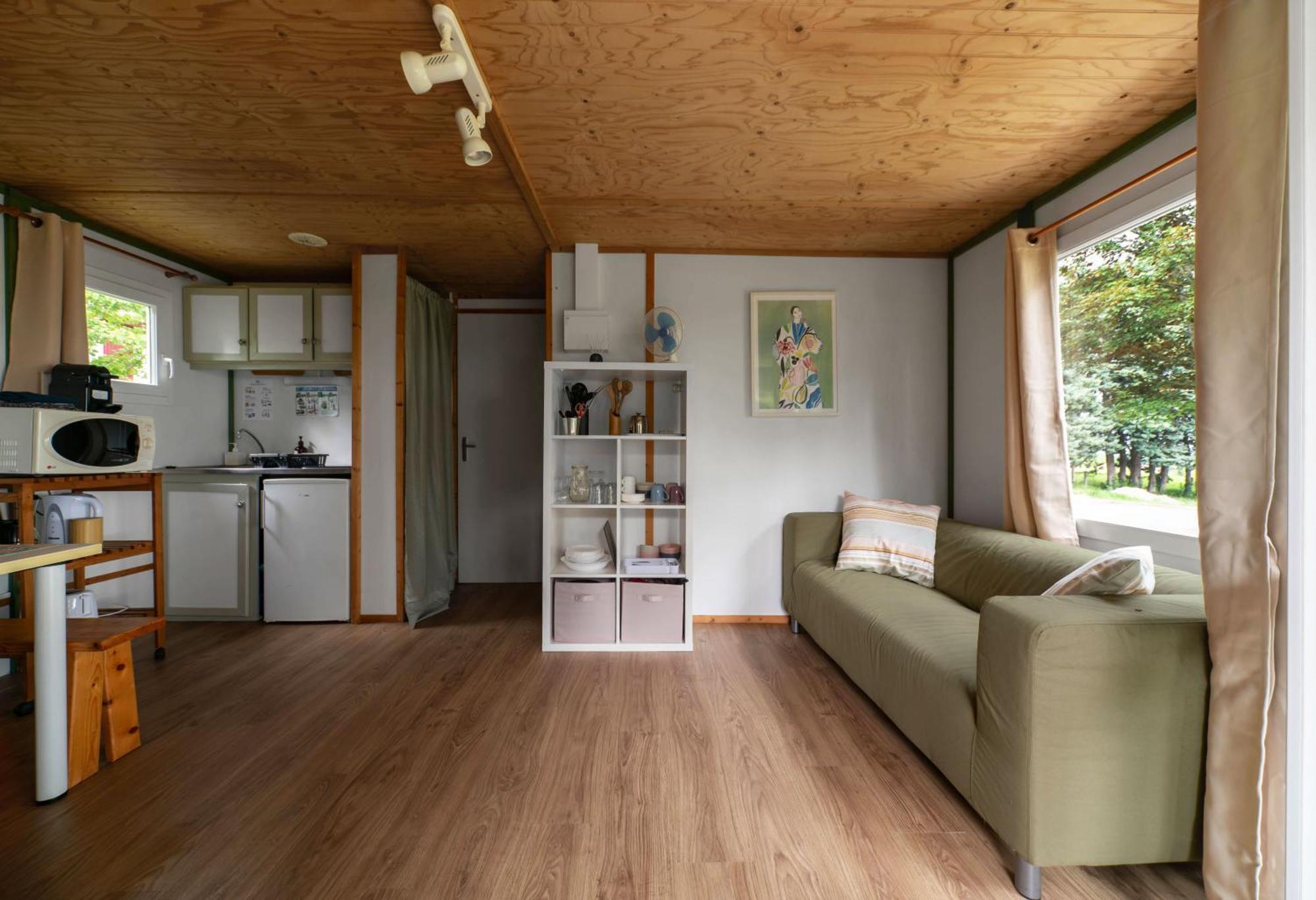 Camping Le Mont Libre - Cottage & Espace Nature - Gannat Eksteriør billede