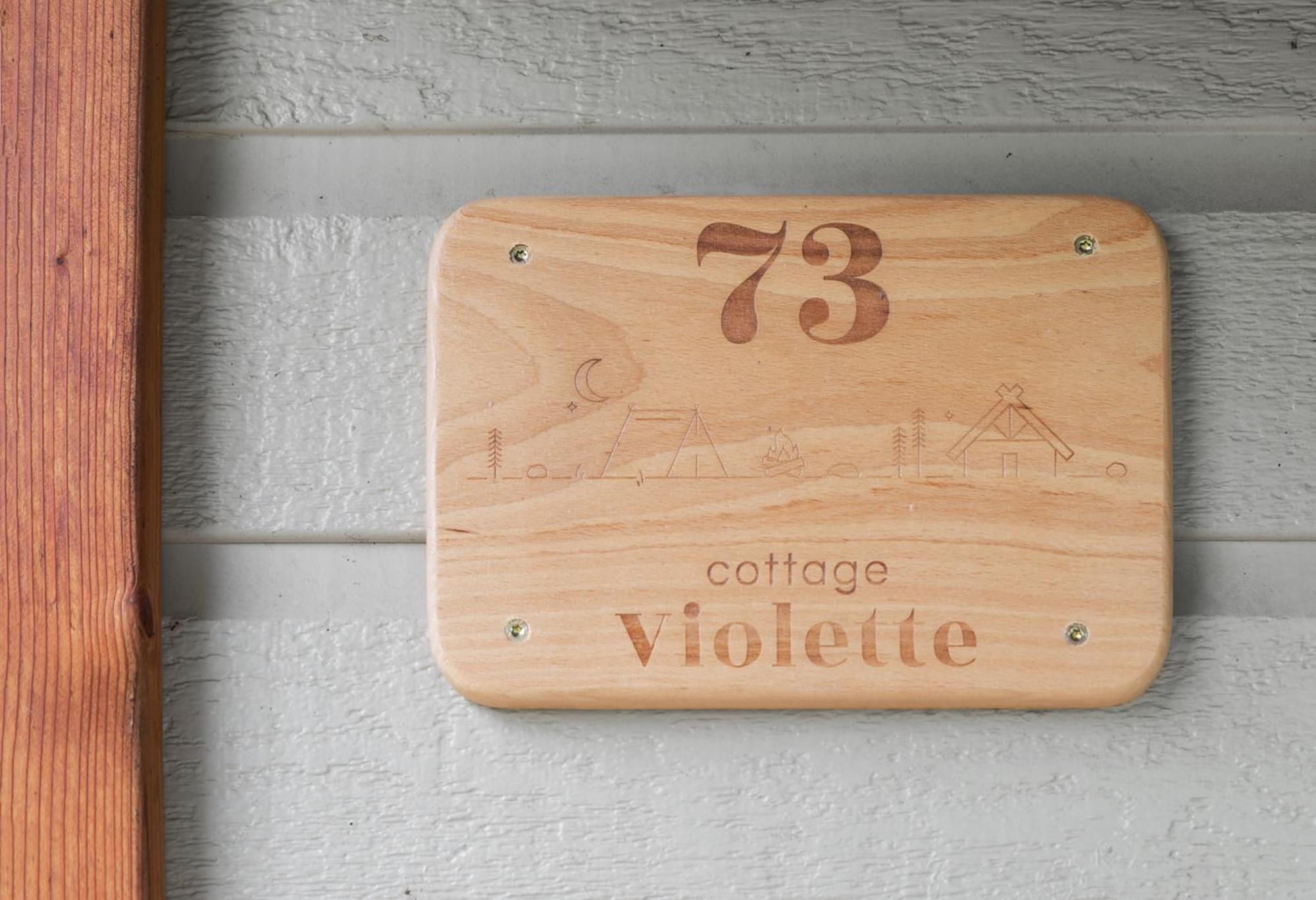 Camping Le Mont Libre - Cottage & Espace Nature - Gannat Eksteriør billede