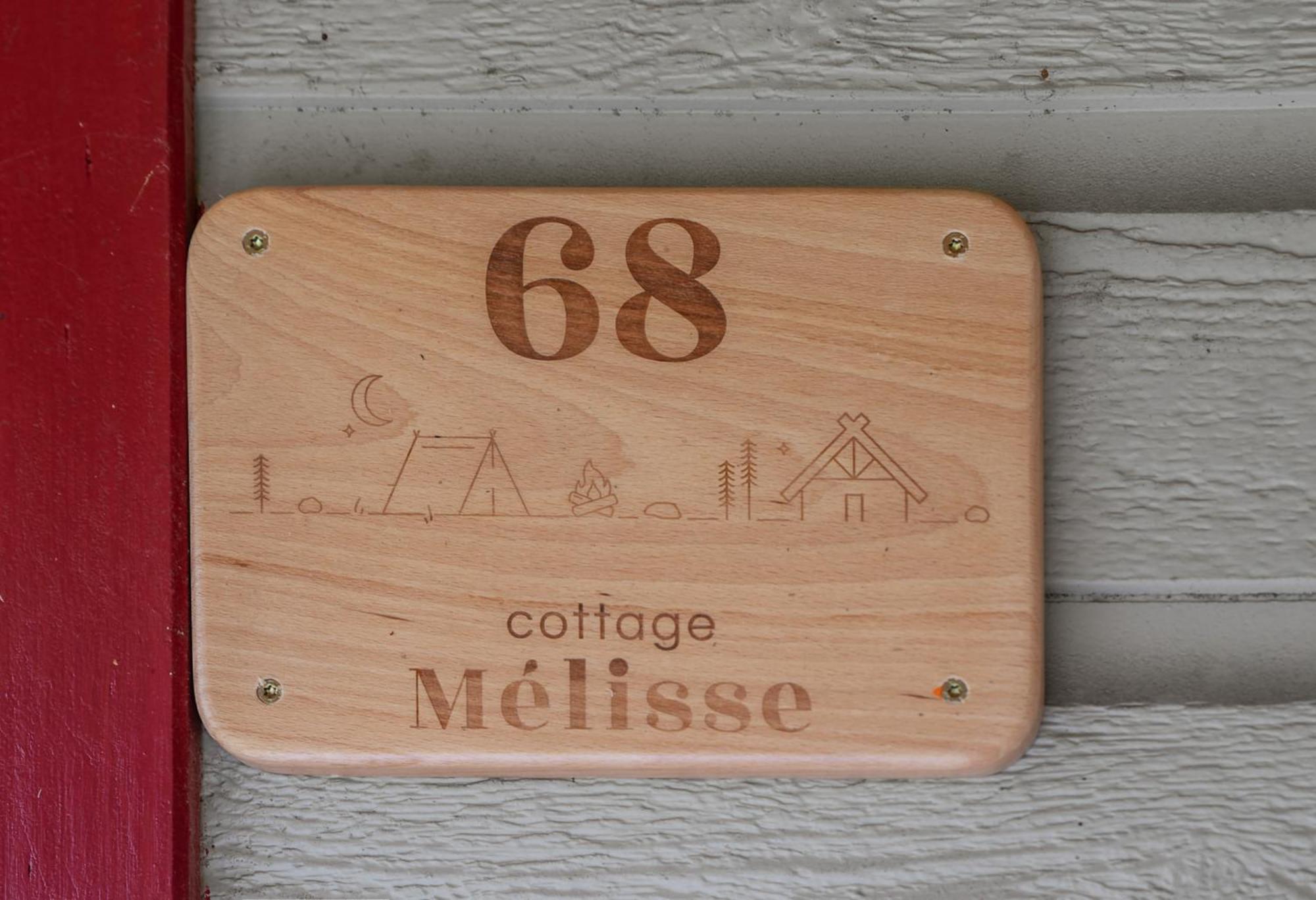 Camping Le Mont Libre - Cottage & Espace Nature - Gannat Eksteriør billede